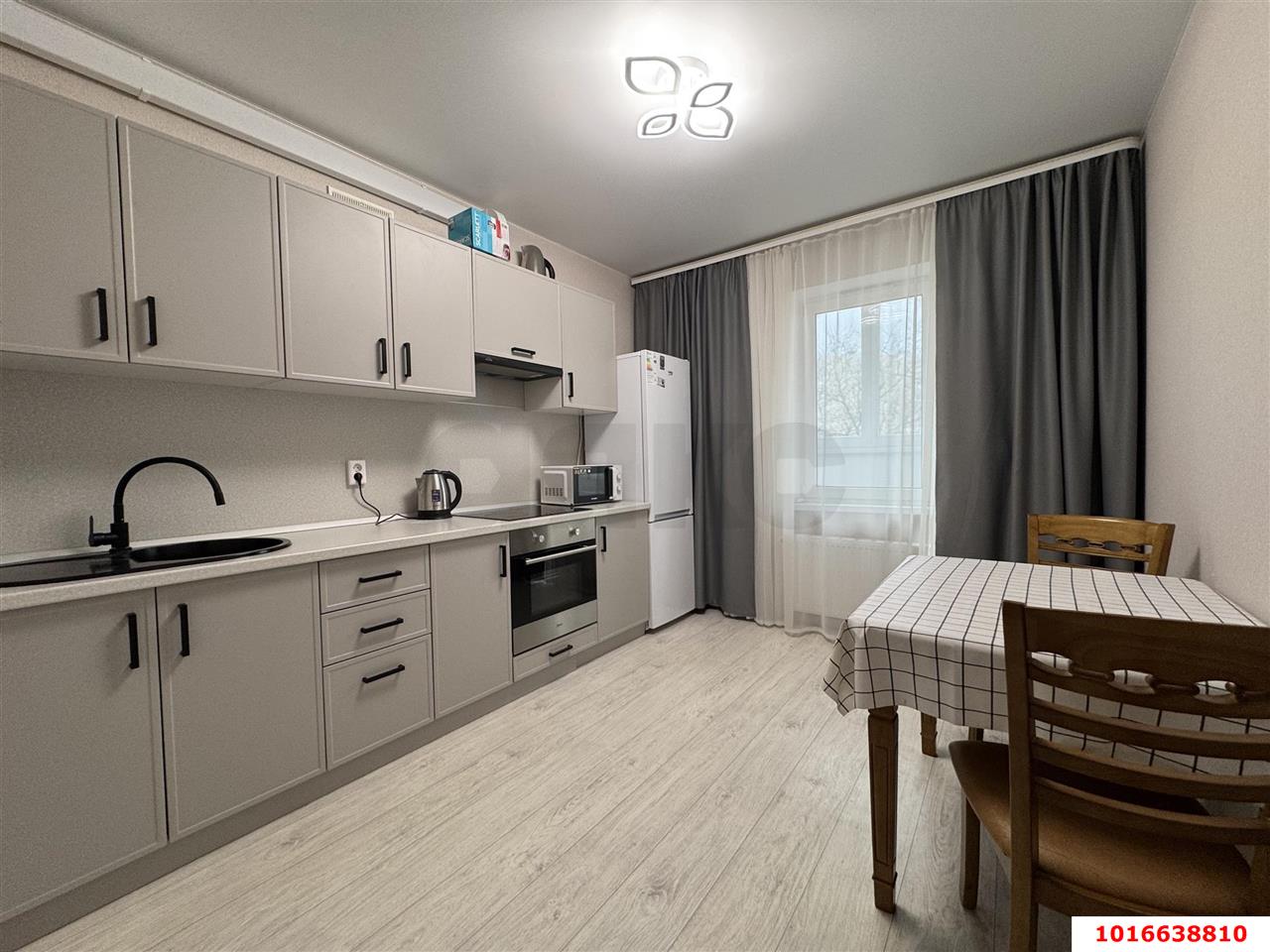 Фото №1: 1-комнатная квартира 40 м² - Краснодар, Прикубанский внутригородской округ, Восточный, мкр. жилой комплекс Квартал № 6, ул. имени Героя Советского Союза Дмитрия Мирошниченко, 43