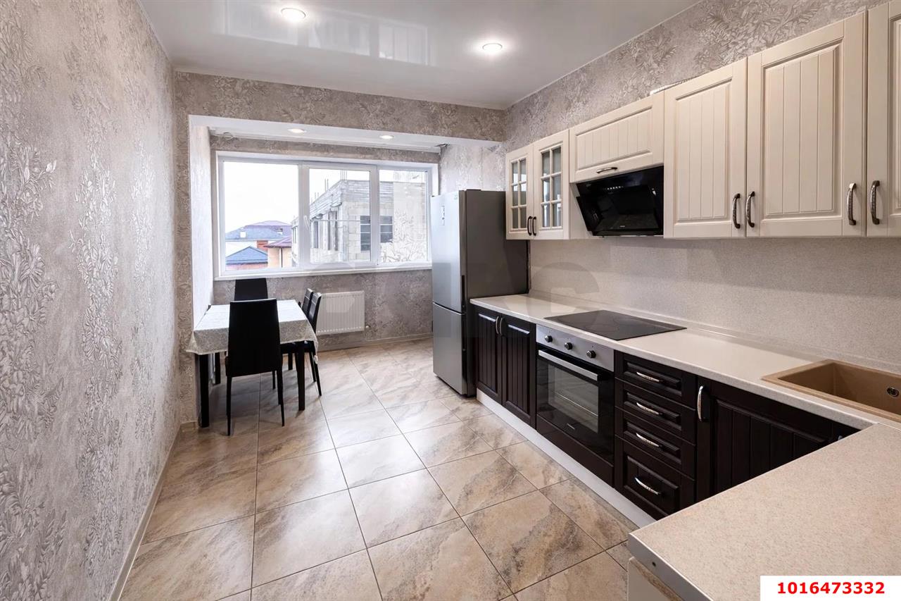 Фото №1: 2-комнатная квартира 58 м² - Новая Адыгея, ул. Бжегокайская, 74