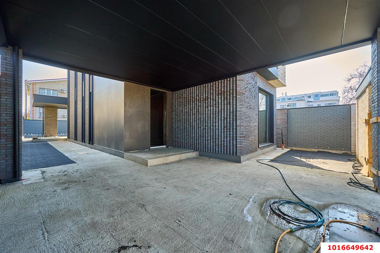 Фото №9: Дом 200 м² + 4 сот. - Краснодар, Прикубанский внутригородской округ, Завод Радиоизмерительных Приборов, Музыкальный, мкр. жилой комплекс Культурный, ул. Урицкого