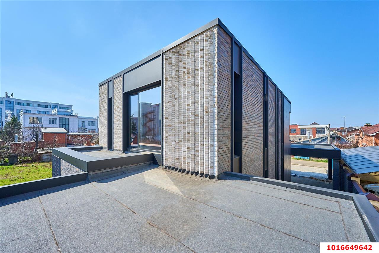 Фото №8: Дом 200 м² + 4 сот. - Краснодар, Прикубанский внутригородской округ, Завод Радиоизмерительных Приборов, Музыкальный, мкр. жилой комплекс Культурный, ул. Урицкого