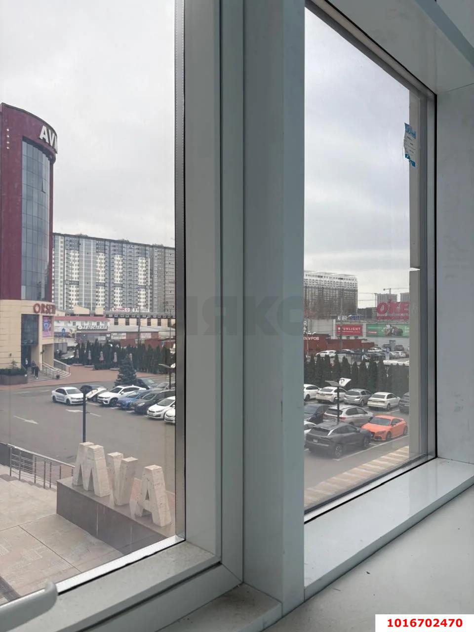 Фото №10: Коммерция 55 м² - Краснодар, Карасунский внутригородской округ, Хлопчато-бумажный Комбинат, мкр. жилой комплекс Гранд Пэлэс, ул. Уральская, 75/1