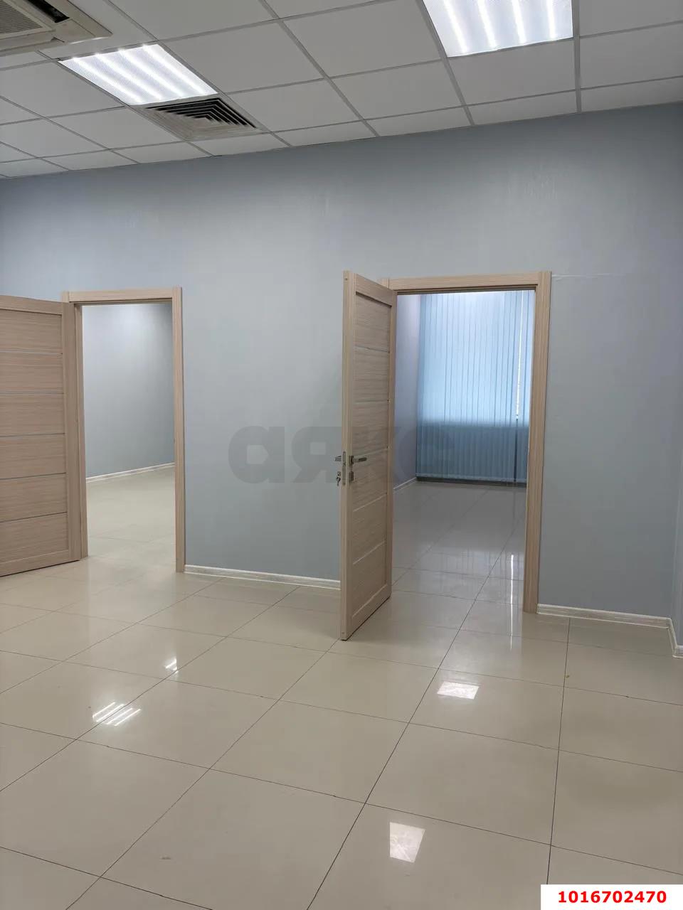 Фото №8: Коммерция 55 м² - Краснодар, Карасунский внутригородской округ, Хлопчато-бумажный Комбинат, мкр. жилой комплекс Гранд Пэлэс, ул. Уральская, 75/1