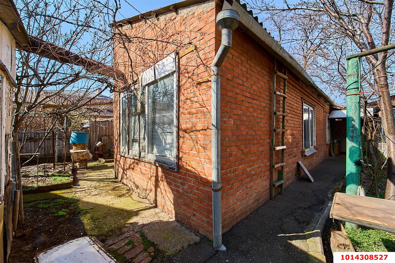 Фото №15: Дом 100 м² + 4.9 сот. - Краснодар, Центральный внутригородской округ, Западный внутригородской округ, мкр. Центральный, пр-д Саратовский, 10