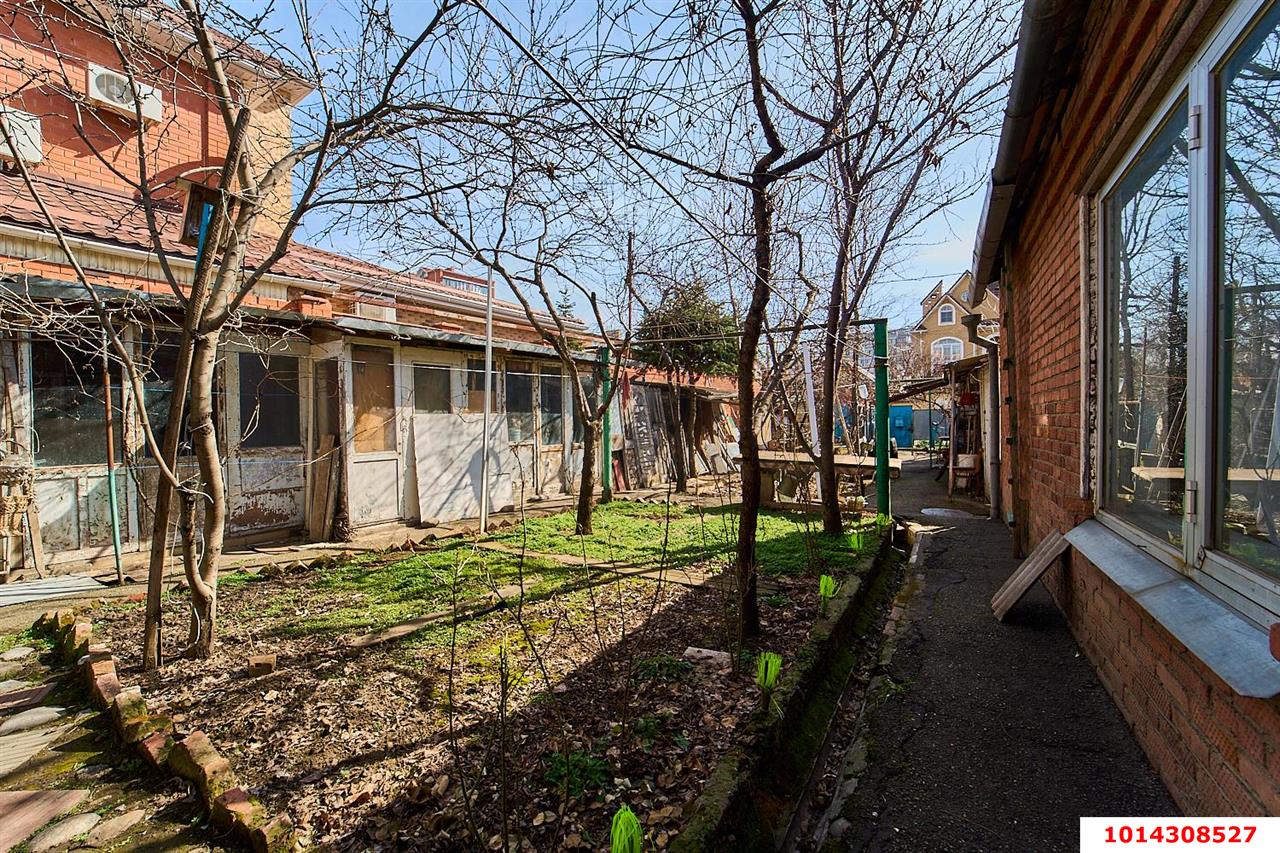 Фото №13: Дом 100 м² + 4.9 сот. - Краснодар, Центральный внутригородской округ, Западный внутригородской округ, мкр. Центральный, пр-д Саратовский, 10