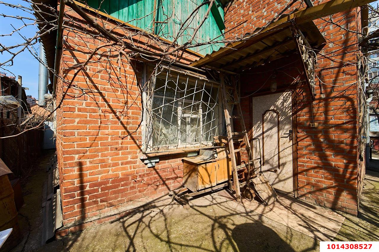 Фото №9: Дом 100 м² + 4.9 сот. - Краснодар, Центральный внутригородской округ, Западный внутригородской округ, мкр. Центральный, пр-д Саратовский, 10