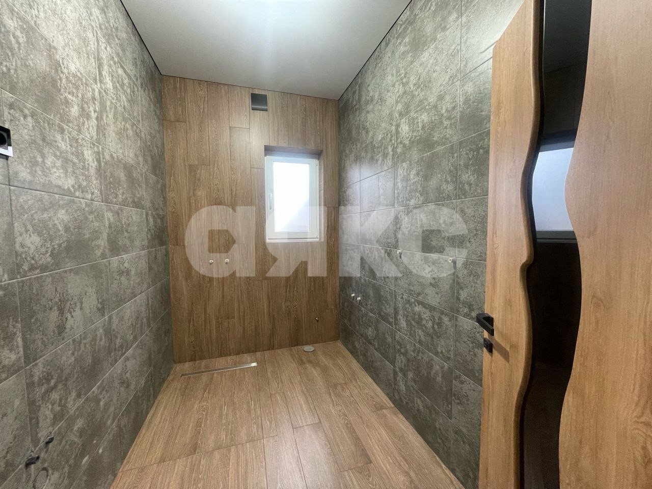 Фото №16: Дом 120 м² + 6.3 сот. - Майкоп, мкр. Центр, ул. площадь Ленина