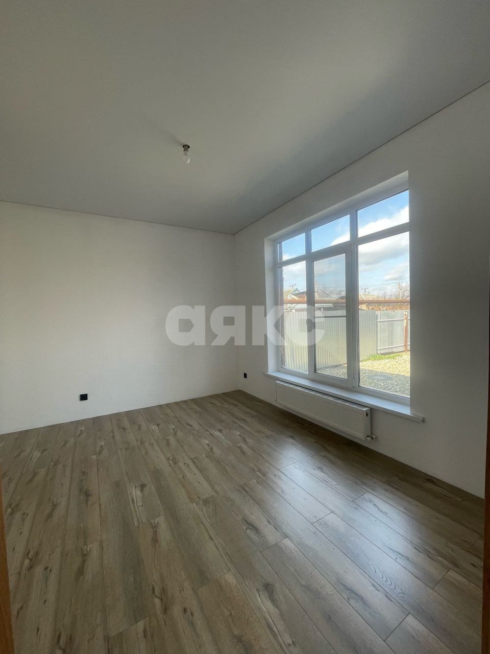 Фото №5: Дом 120 м² + 6.3 сот. - Майкоп, мкр. Центр, ул. площадь Ленина