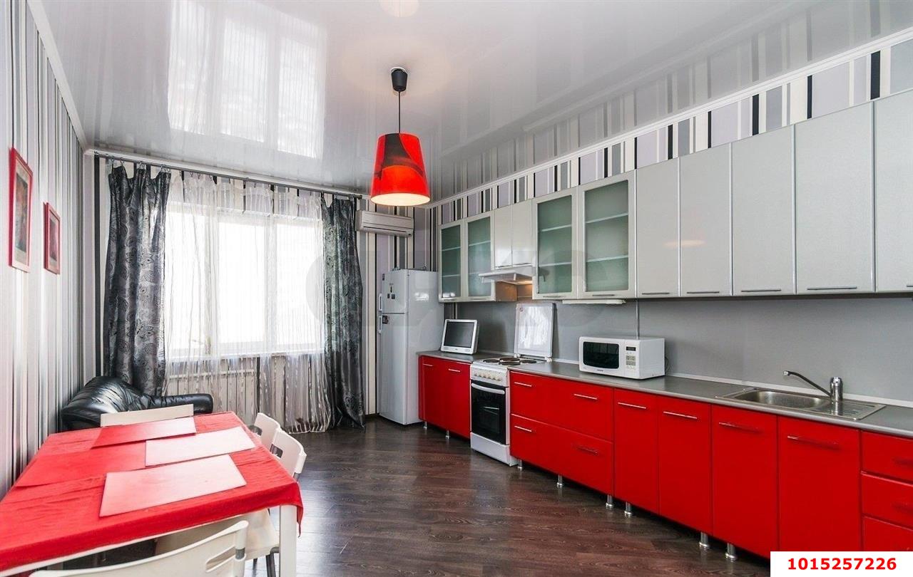 Фото №1: 2-комнатная квартира 75 м² - Краснодар, Центральный внутригородской округ, Западный внутригородской округ, мкр. Центральный, ул. Кубанская набережная, 31/1