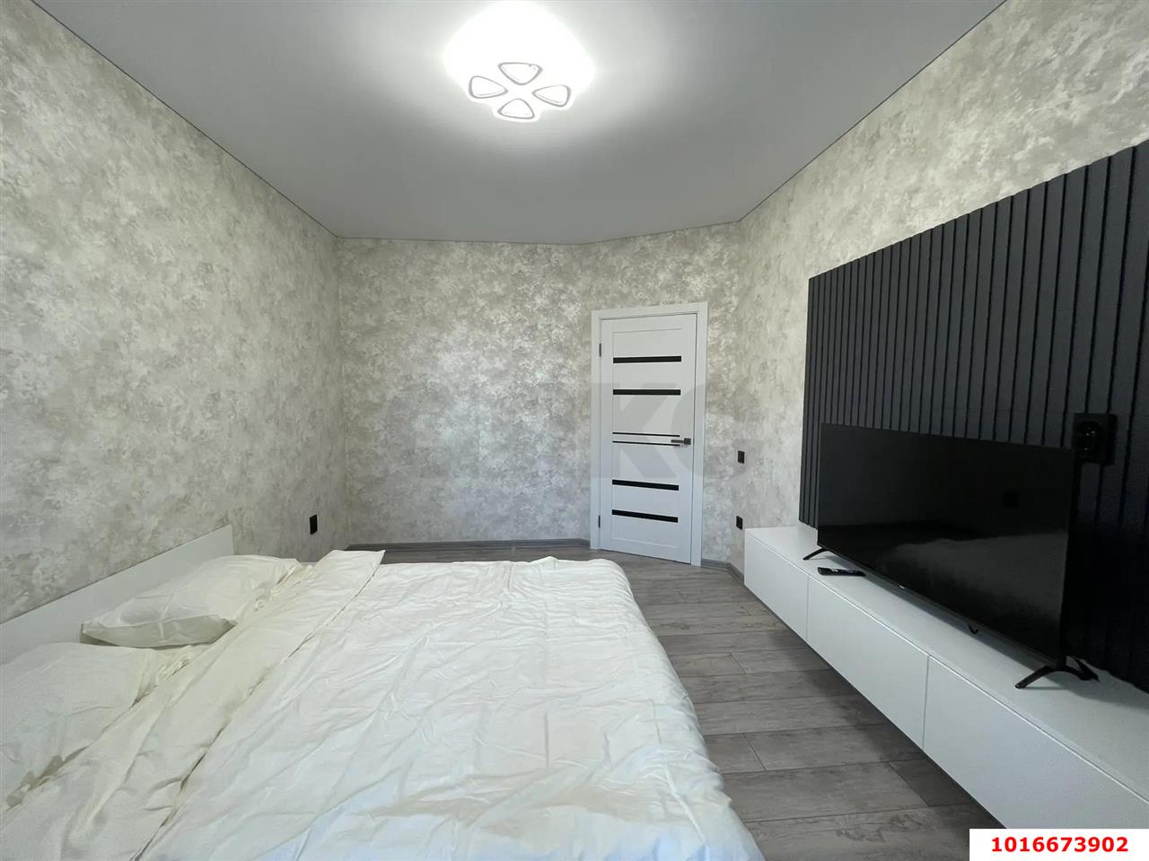 Фото №11: 1-комнатная квартира 40 м² - Краснодар, Губернский, мкр. Прикубанский внутригородской округ, ул. имени Героя Георгия Бочарникова, 12/1