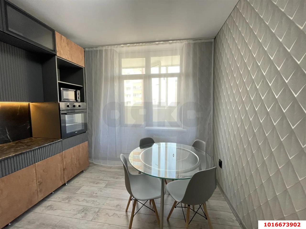 Фото №4: 1-комнатная квартира 40 м² - Краснодар, Губернский, мкр. Прикубанский внутригородской округ, ул. имени Героя Георгия Бочарникова, 12/1