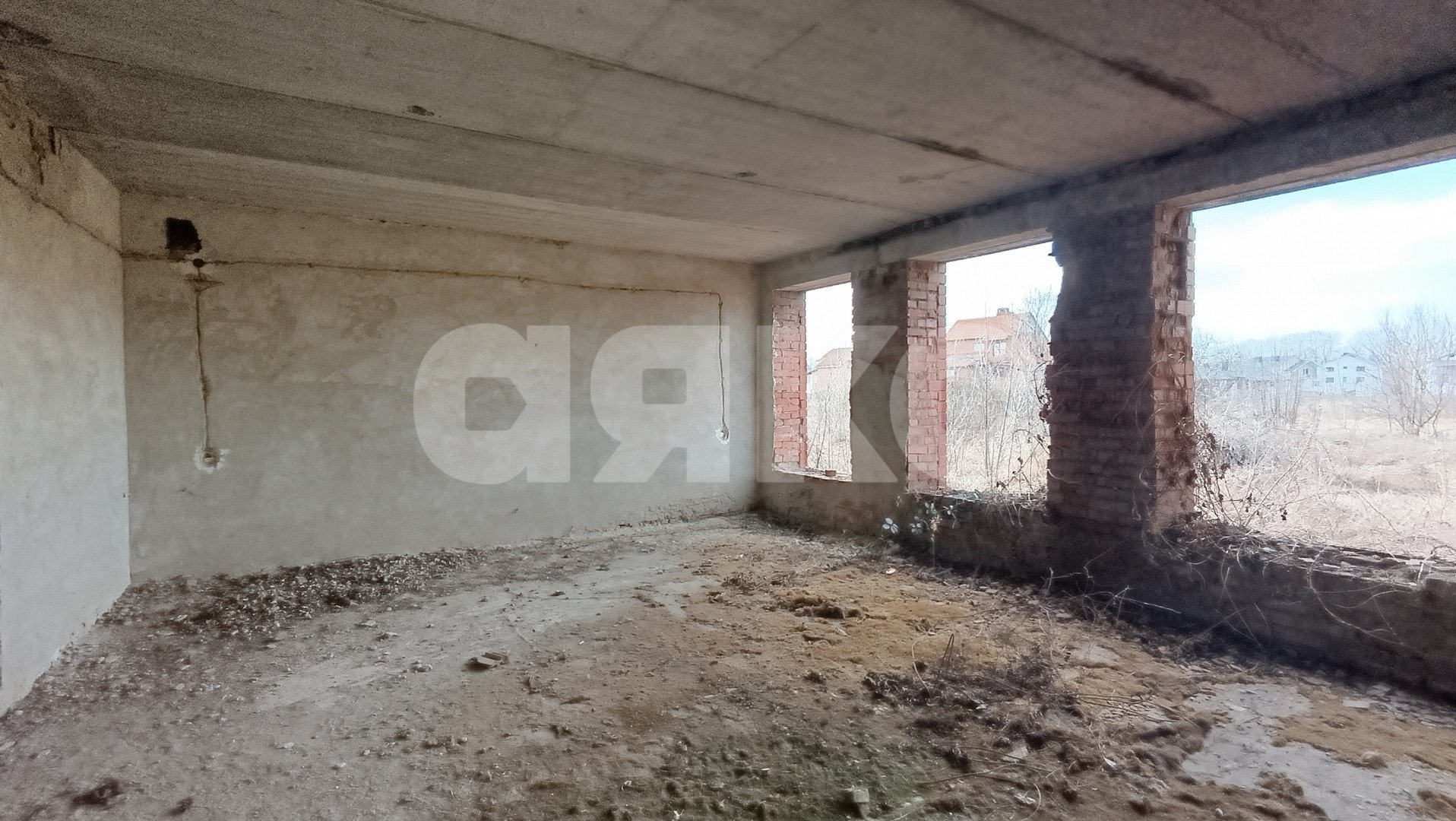 Фото №16: Дом 1000 м² + 25.36 сот. - Саратовская, 4-й, мкр. 12-й квартал, 4