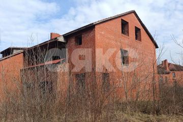 Фото №1: Дом 1000 м² - Саратовская, мкр. 12-й квартал, 4