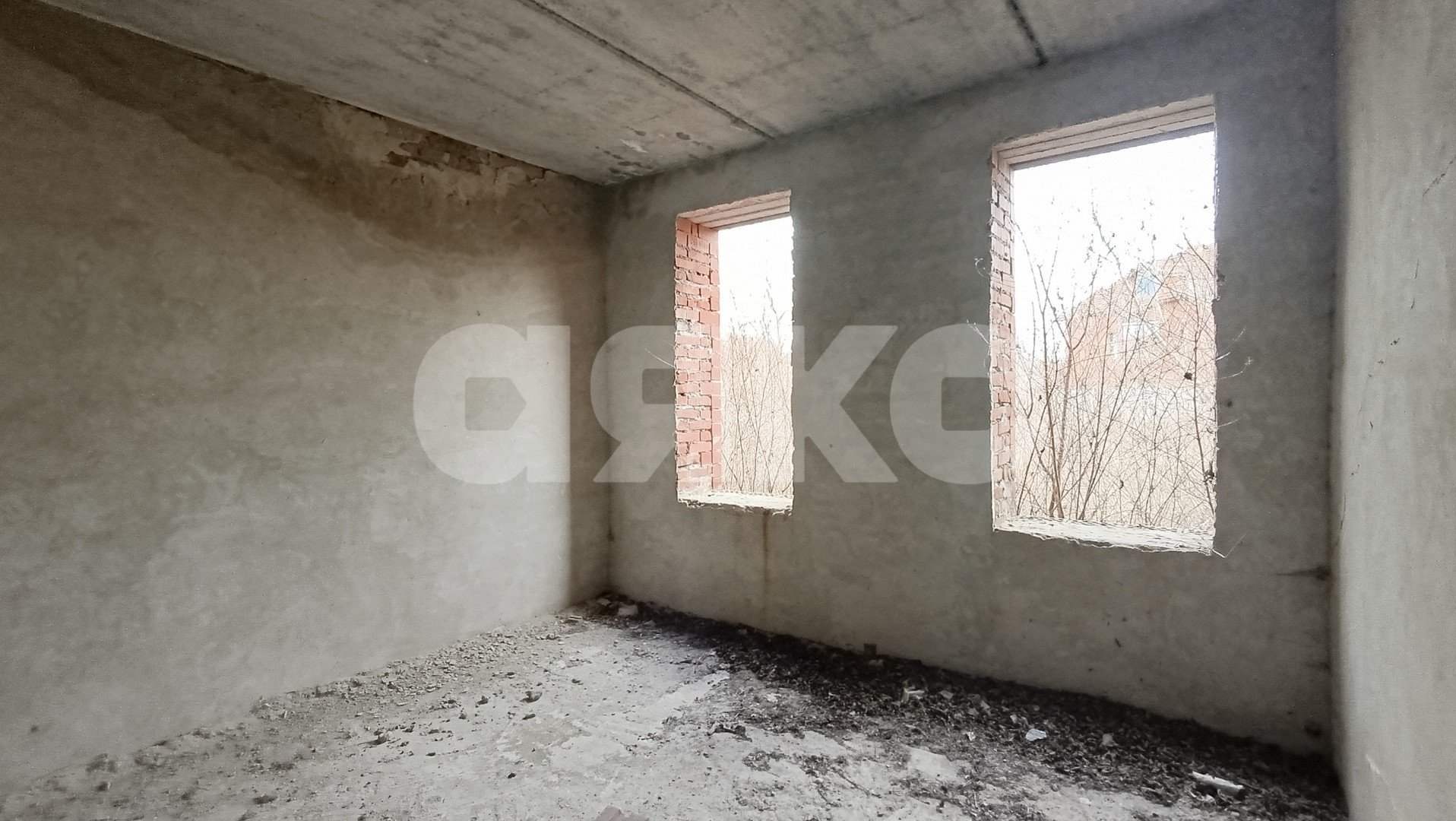 Фото №14: Дом 1000 м² + 25.36 сот. - Саратовская, 4-й, мкр. 12-й квартал, 4