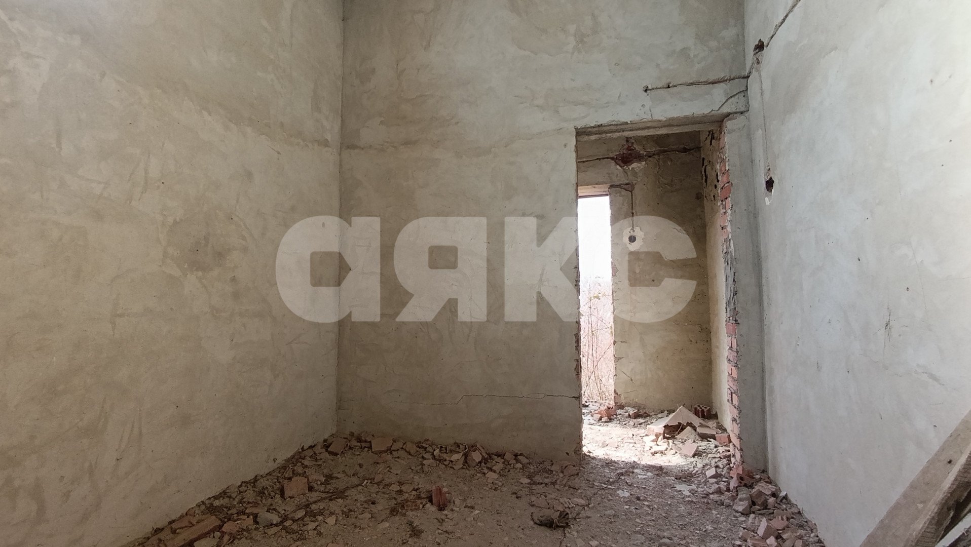 Фото №9: Дом 1000 м² + 25.36 сот. - Саратовская, 4-й, мкр. 12-й квартал, 4