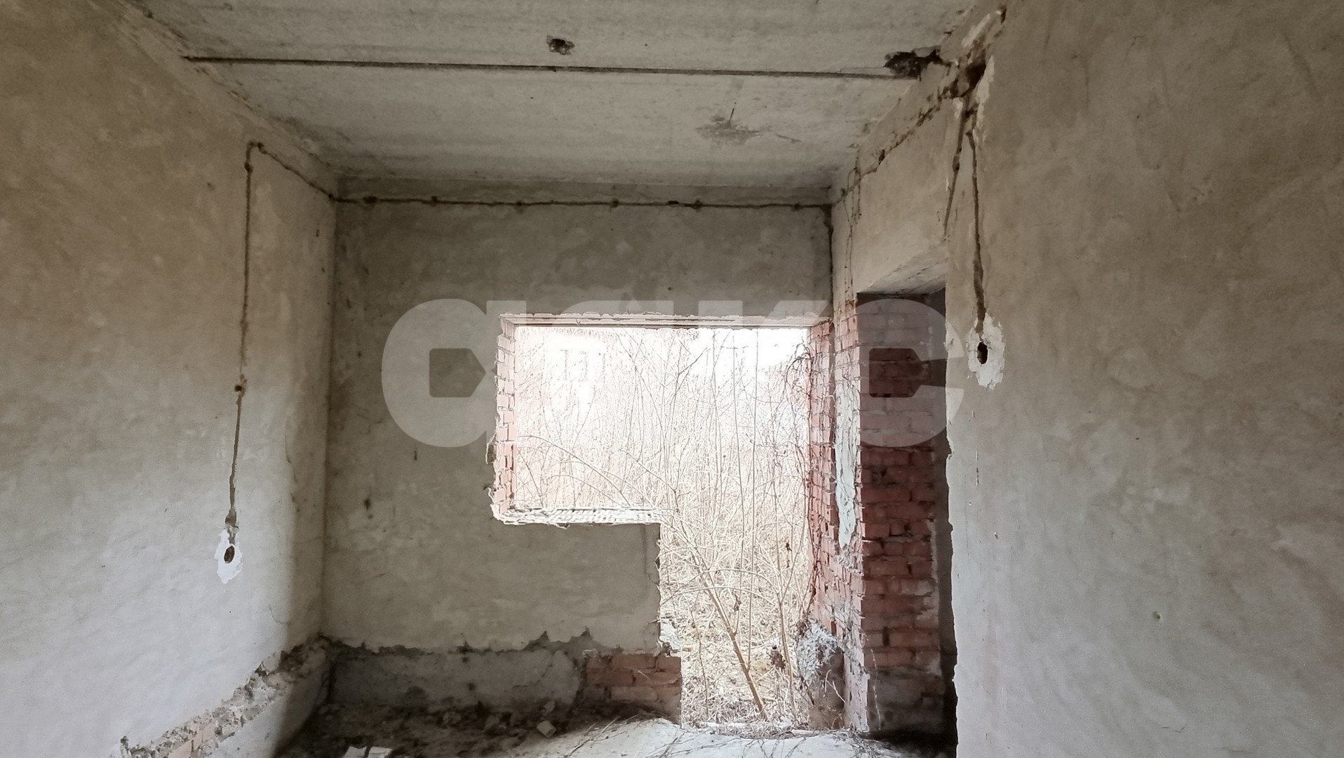 Фото №7: Дом 1000 м² + 25.36 сот. - Саратовская, 4-й, мкр. 12-й квартал, 4