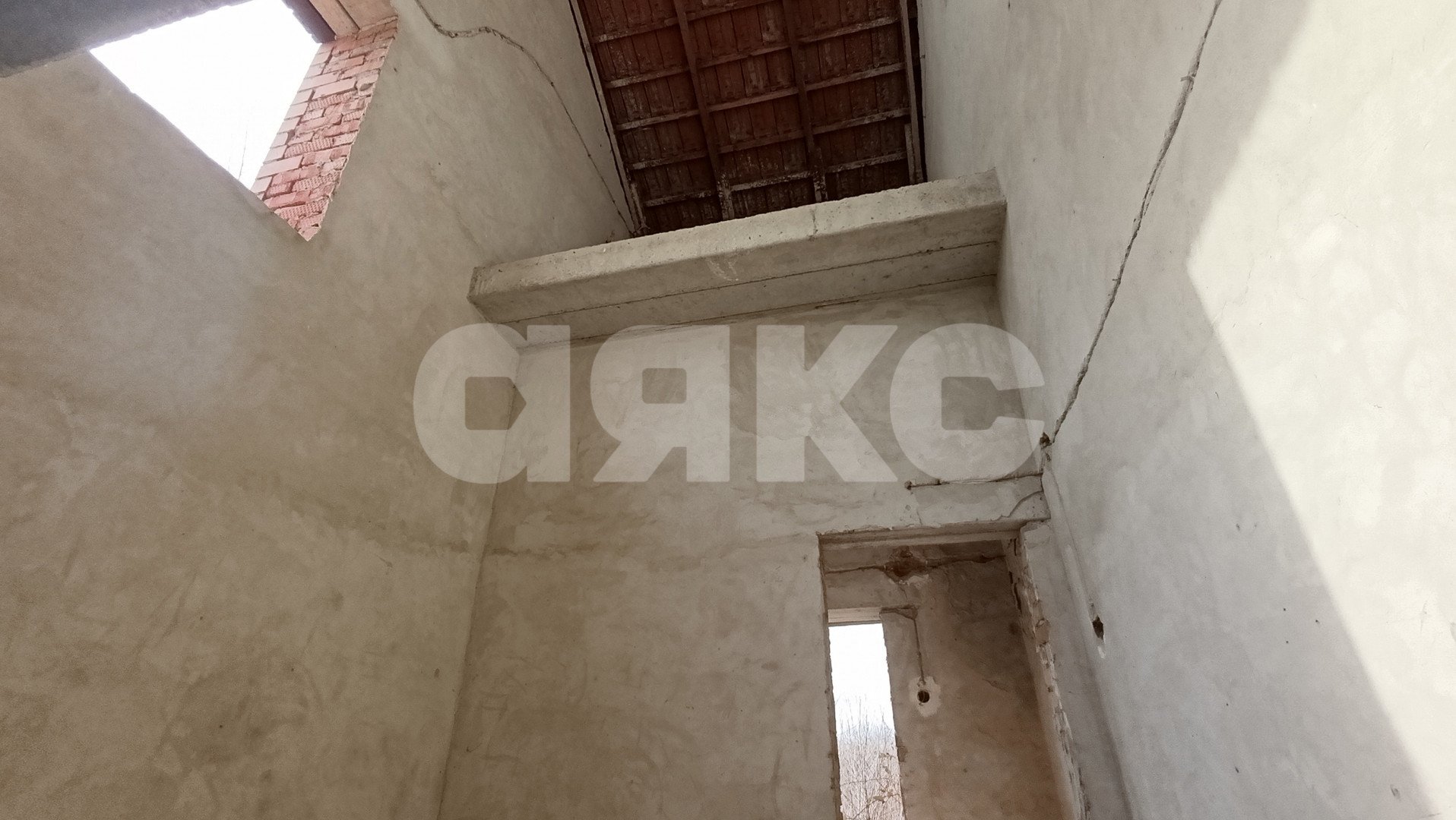 Фото №10: Дом 1000 м² + 25.36 сот. - Саратовская, 4-й, мкр. 12-й квартал, 4