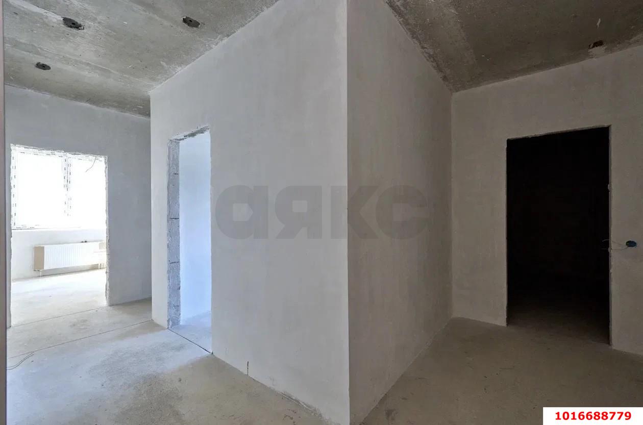 Фото №3: 2-комнатная квартира <span class="whitespace-nowrap">55 м²</span>, <span class="whitespace-nowrap">3/21 эт.</span> - Краснодар, Центральный внутригородской округ, мкр. Черёмушки, ул. Обрывная, 22/1