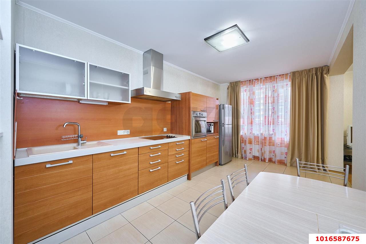 Фото №1: 3-комнатная квартира 105 м² - Краснодар, Центральный внутригородской округ, мкр. Завод Измерительных Приборов, ул. Московская, 59