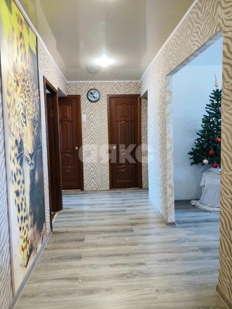 Фото №5: 4-комнатная квартира <span class="whitespace-nowrap">85 м²</span>, <span class="whitespace-nowrap">9/9 эт.</span> - Волгоград, Ворошиловский, мкр. 205-й, ул. Кузнецкая, 26