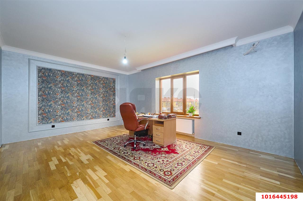 Фото №10: Дом 571 м² + 10 сот. - Ленина, мкр. Карасунский внутригородской округ, ул. 1-я Сторожевая, 52