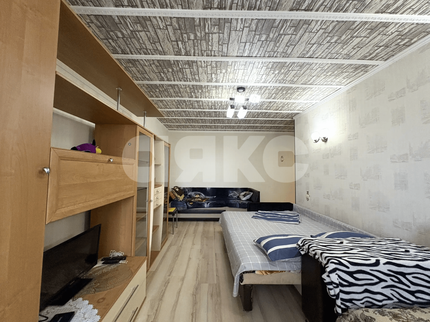 Фото №4: 2-комнатная квартира <span class="whitespace-nowrap">45 м²</span>, <span class="whitespace-nowrap">8/9 эт.</span> - Волгоград, Тракторозаводский, Спартановка, мкр. 412-й, ул. Гороховцев, 2