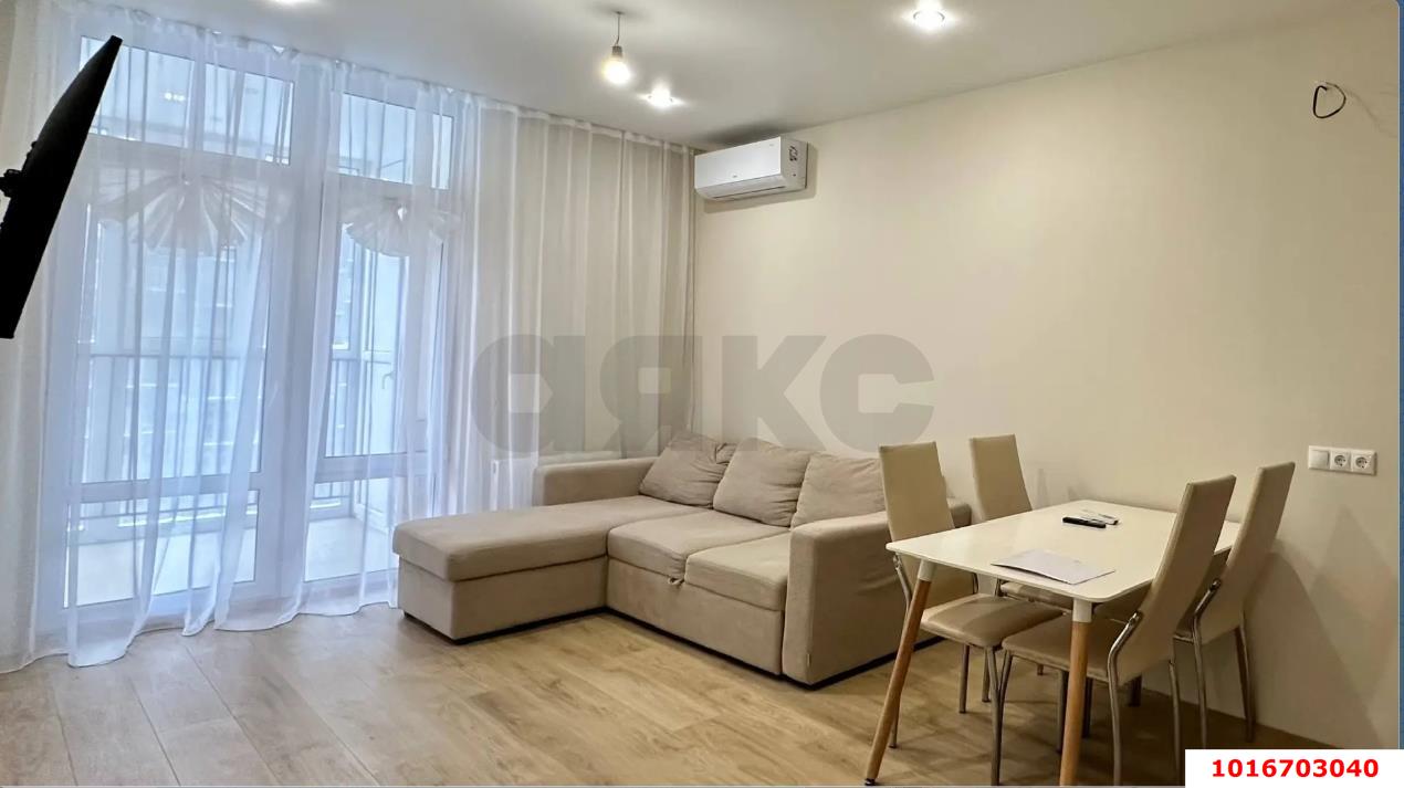 Фото №1: 2-комнатная квартира 72 м² - Краснодар, Прикубанский внутригородской округ, мкр. ЖК Хорошая Погода, ул. Кирилла Россинского, 3/2