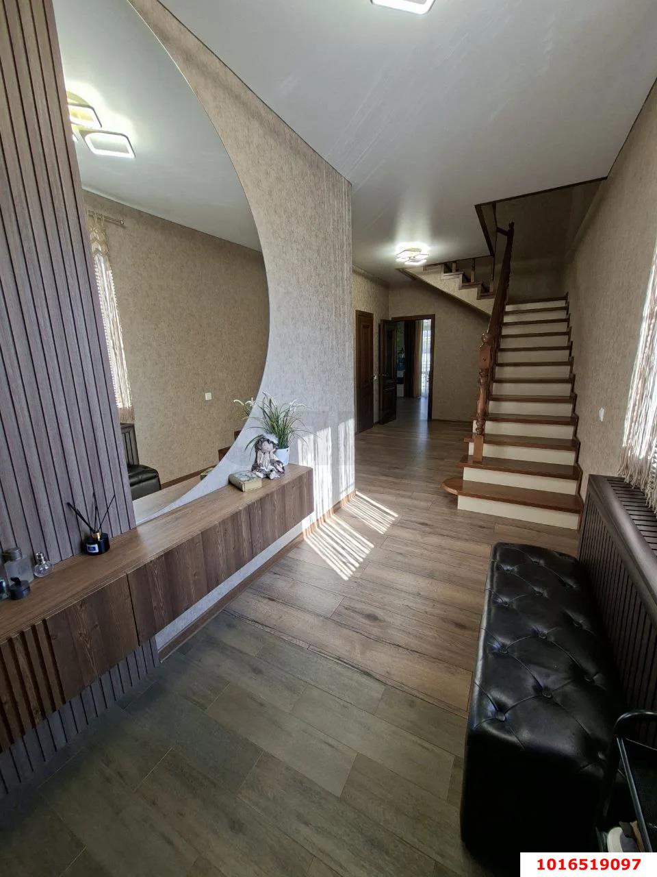 Фото №4: Дом 136 м² + 3.18 сот. - Краснодар, мкр. Прикубанский внутригородской округ, пр-д 2-й  Куликова Поля