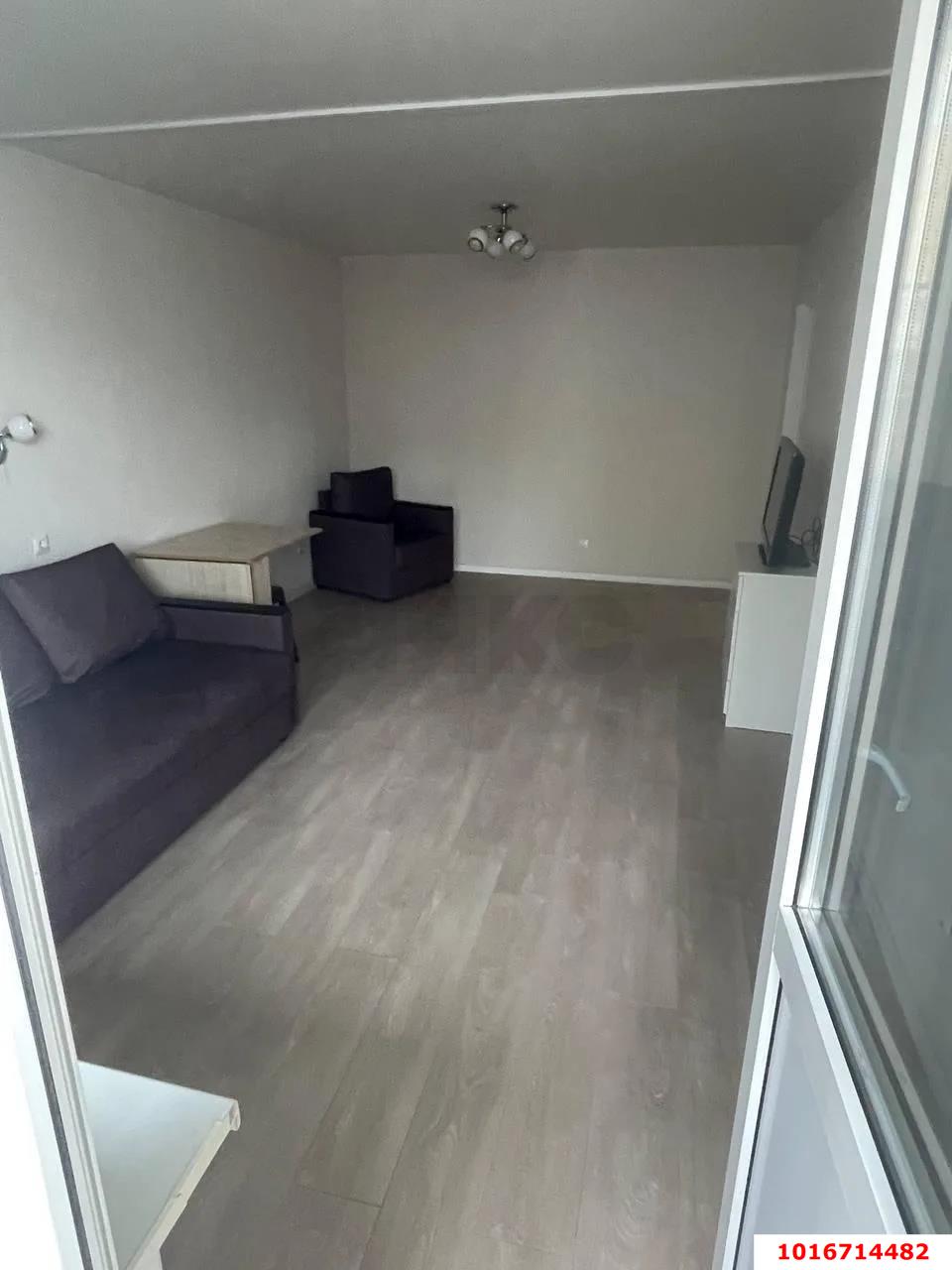 Фото №2: 1-комнатная квартира 46 м² - Краснодар, Карасунский внутригородской округ, мкр. Почтовый, пр-кт имени писателя Знаменского, 12