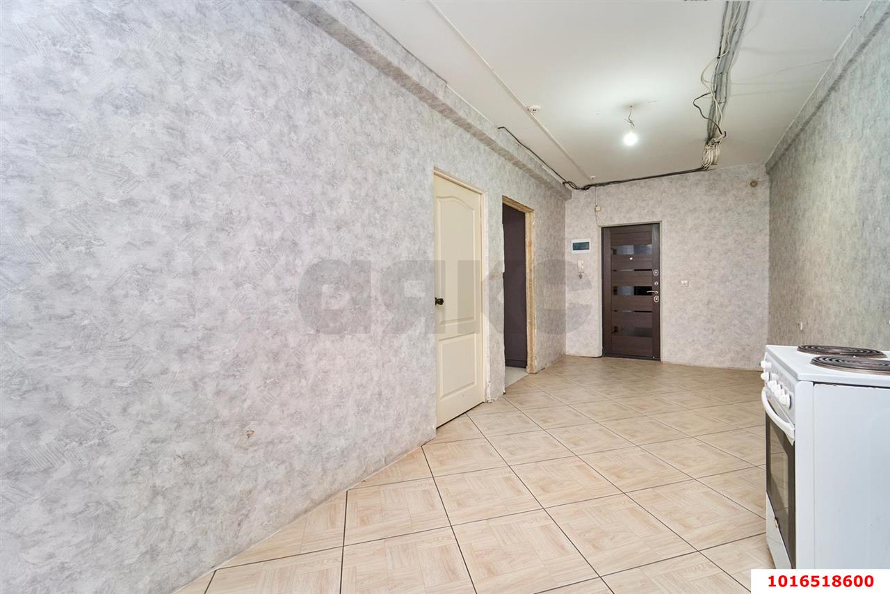 Фото №16: 3-комнатная квартира <span class="whitespace-nowrap">90 м²</span>, <span class="whitespace-nowrap">10/16 эт.</span> - Краснодар, Прикубанский внутригородской округ, мкр. Восточно-Кругликовский, ул. Героев-Разведчиков, 42