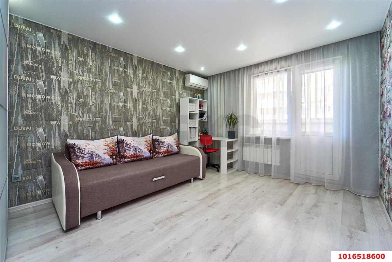 Фото №7: 3-комнатная квартира <span class="whitespace-nowrap">90 м²</span>, <span class="whitespace-nowrap">10/16 эт.</span> - Краснодар, Прикубанский внутригородской округ, мкр. Восточно-Кругликовский, ул. Героев-Разведчиков, 42