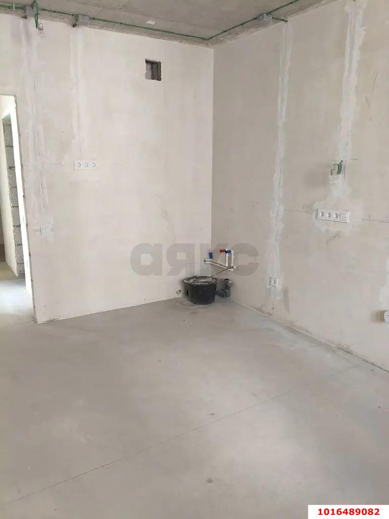 Фото №2: 2-комнатная квартира 56 м² - Краснодар, жилой комплекс Краски, мкр. Прикубанский внутригородской округ, ул. Краеведа Соловьёва, 6к2