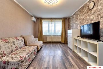 Фото №1: 2-комнатная квартира 62 м² - Краснодар, мкр. Микрохирургии глаза, ул. Красных Партизан, 4/4