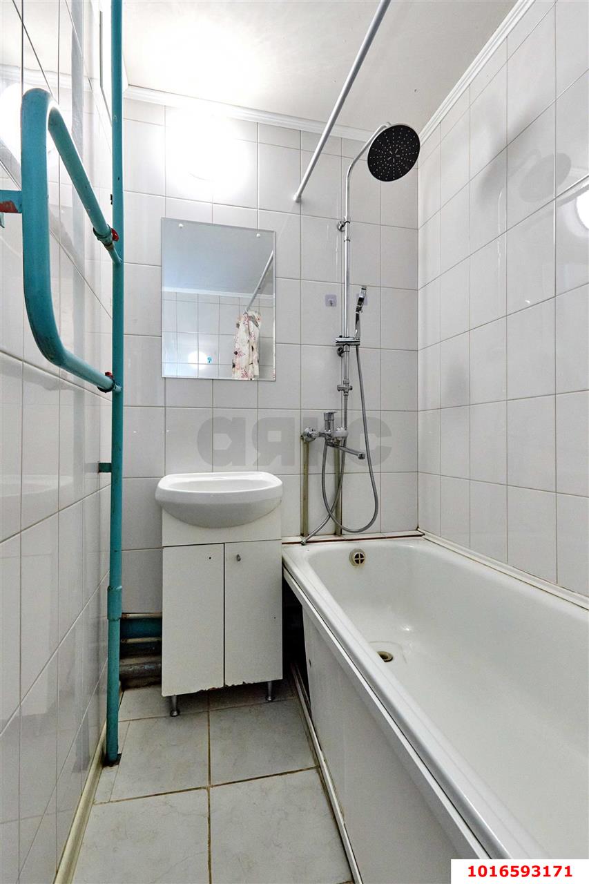 Фото №9: 2-комнатная квартира <span class="whitespace-nowrap">65 м²</span>, <span class="whitespace-nowrap">11/12 эт.</span> - Краснодар, Прикубанский внутригородской округ, мкр. Микрохирургии глаза, ул. Красных Партизан, 4/4