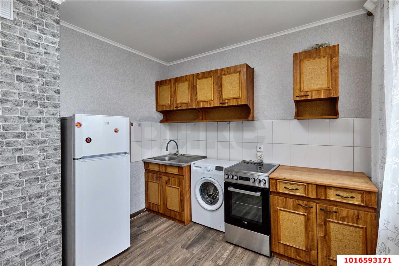 Фото №6: 2-комнатная квартира <span class="whitespace-nowrap">65 м²</span>, <span class="whitespace-nowrap">11/12 эт.</span> - Краснодар, Прикубанский внутригородской округ, мкр. Микрохирургии глаза, ул. Красных Партизан, 4/4
