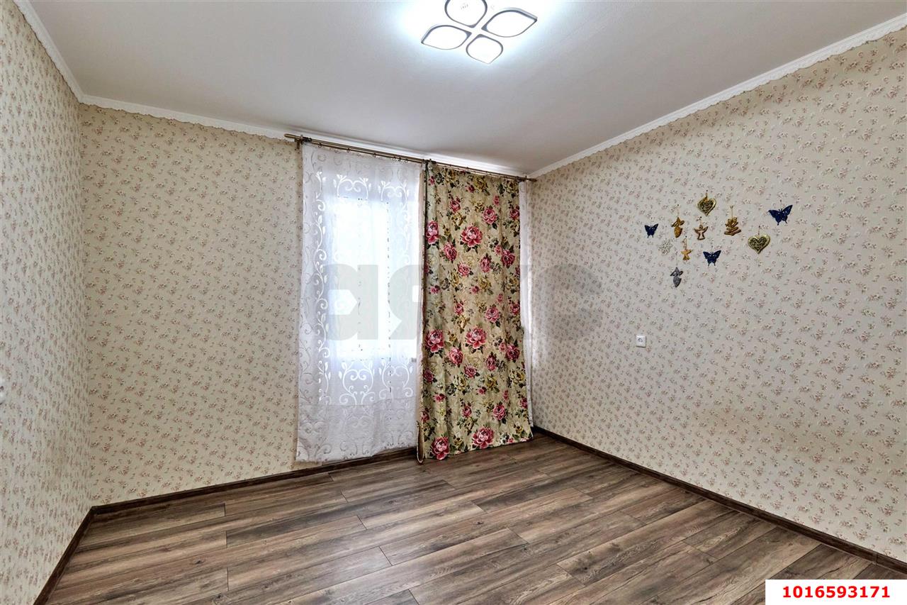 Фото №3: 2-комнатная квартира <span class="whitespace-nowrap">65 м²</span>, <span class="whitespace-nowrap">11/12 эт.</span> - Краснодар, Прикубанский внутригородской округ, мкр. Микрохирургии глаза, ул. Красных Партизан, 4/4