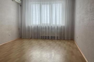 Фото №1: 2-комнатная квартира 65 м² - Краснодар, мкр. Дубинка, ул. Линейная, 21