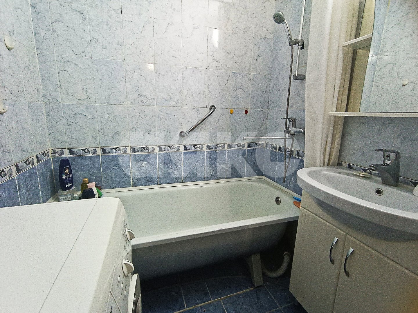 Фото №13: 2-комнатная квартира <span class="whitespace-nowrap">52 м²</span>, <span class="whitespace-nowrap">7/9 эт.</span> - Волгоград, Дзержинский, 132-й, р. Семь Ветров, ул. 8-й Воздушной Армии, 34