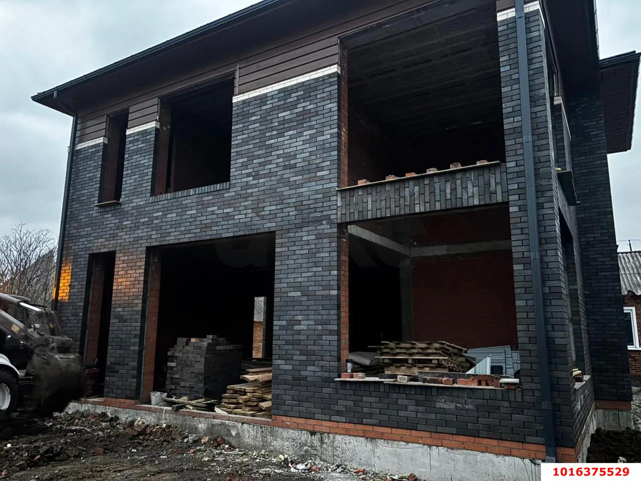 Фото №3: Дом 227 м² + 5 сот. - Яблоновский, ул. Первомайская, 1А