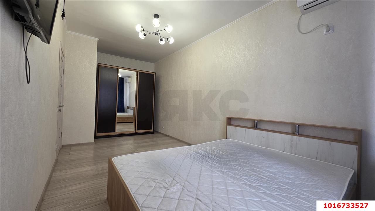 Фото №4: 1-комнатная квартира 40 м² - Краснодар, Музыкальный, ЖК Времена Года, имени Петра Метальникова, Завод Радиоизмерительных Приборов, Прикубанский внутригородской округ, мкр. жилой комплекс Времена года, ул. Петра Метальникова, 5к1