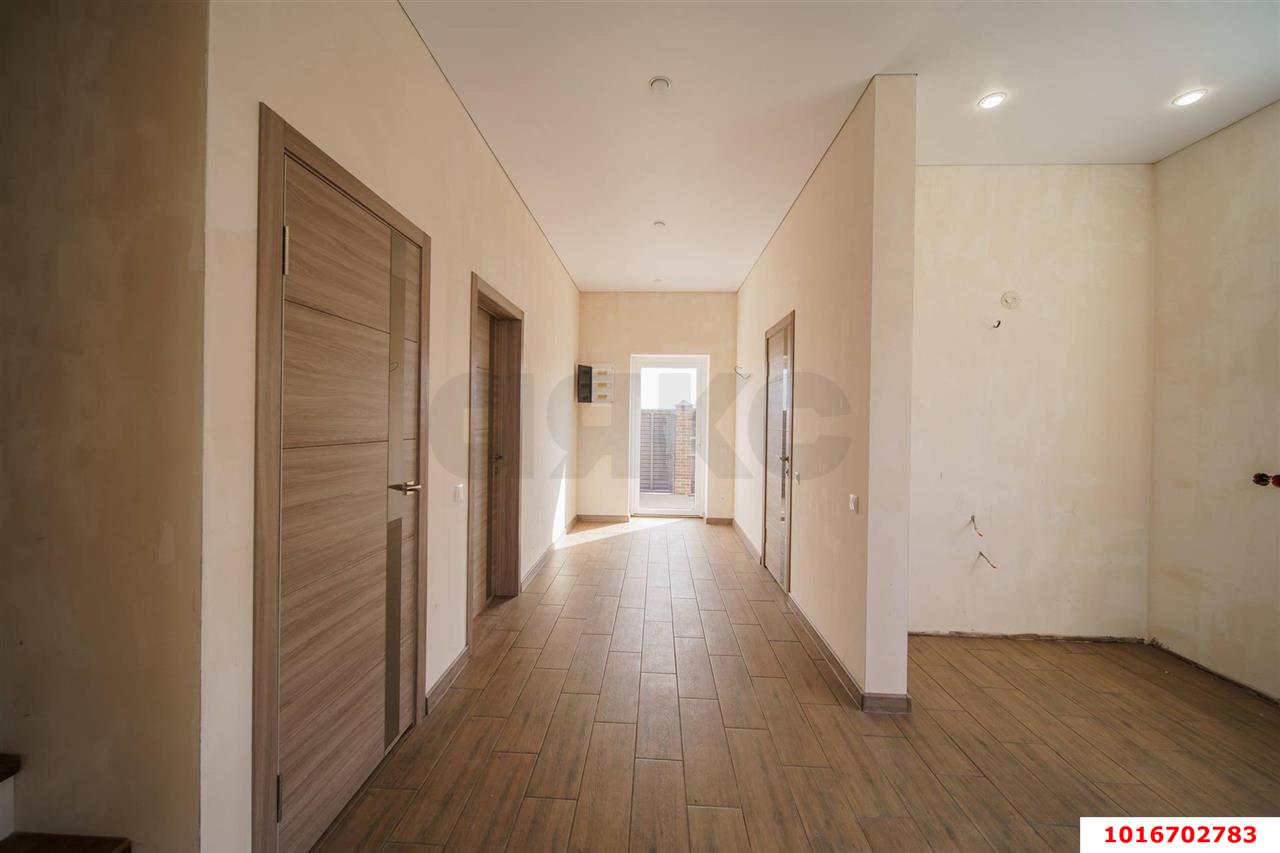 Фото №2: Дом 138 м² + 4 сот. - Копанской, мкр. Прикубанский внутригородской округ, ул. Нарядная