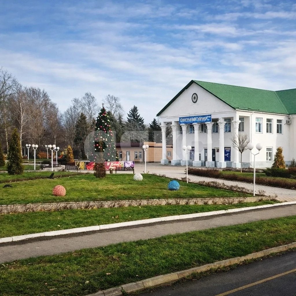 Фото №4: Дом 1500 м² + 15 сот. - Кошехабль, ул. Молодёжная