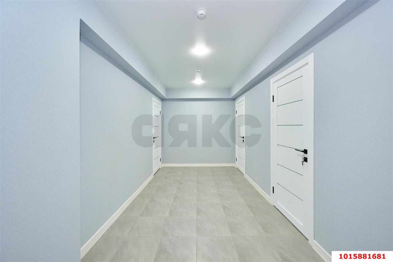 Фото №7: Торговое помещение 225 м² - Краснодар, Западный внутригородской округ, мкр. Юбилейный, ул. Рождественская набережная, 11