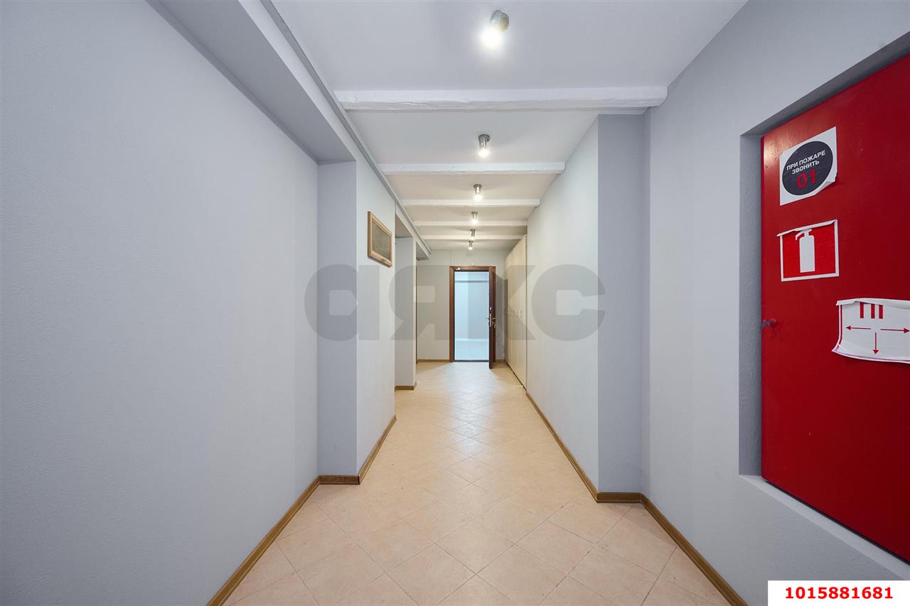 Фото №4: Торговое помещение 225 м² - Краснодар, Западный внутригородской округ, мкр. Юбилейный, ул. Рождественская набережная, 11