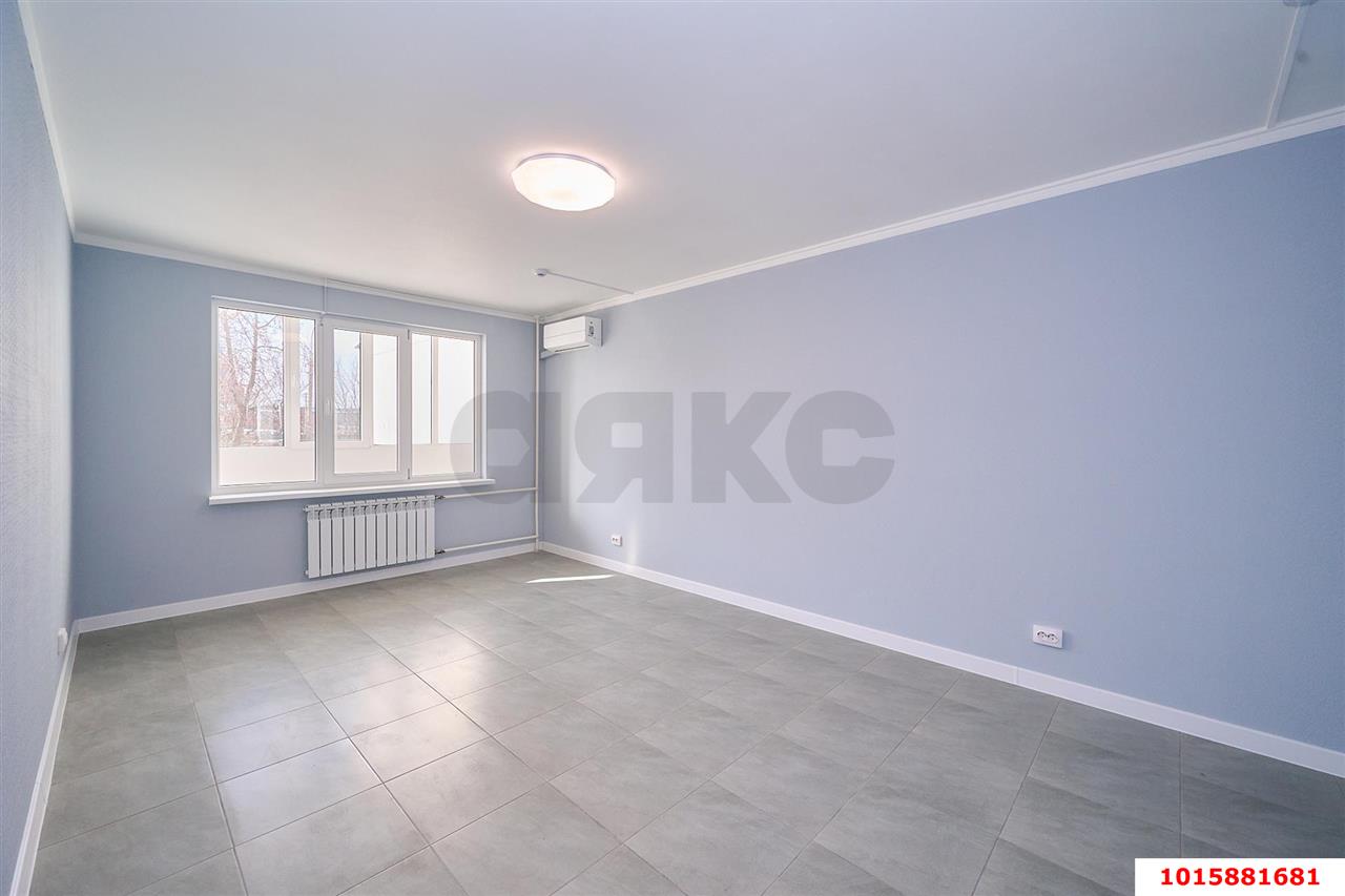 Фото №5: Торговое помещение 225 м² - Краснодар, Западный внутригородской округ, мкр. Юбилейный, ул. Рождественская набережная, 11