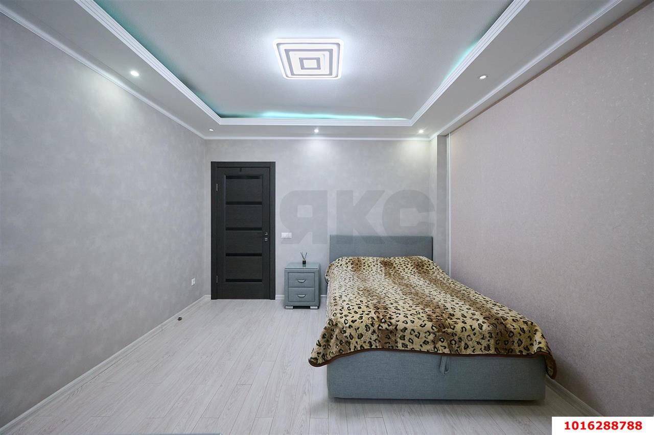 Фото №6: 3-комнатная квартира 90 м² - Краснодар, Юбилейный, мкр. Западный внутригородской округ, пр-кт Чекистов, 42