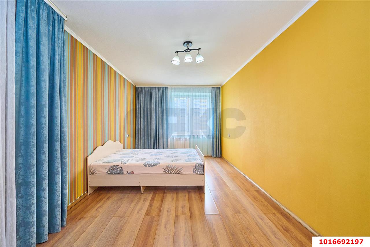 Фото №9: 3-комнатная квартира 88 м² - Краснодар, Западный внутригородской округ, мкр. Юбилейный, пр-кт Чекистов, 33