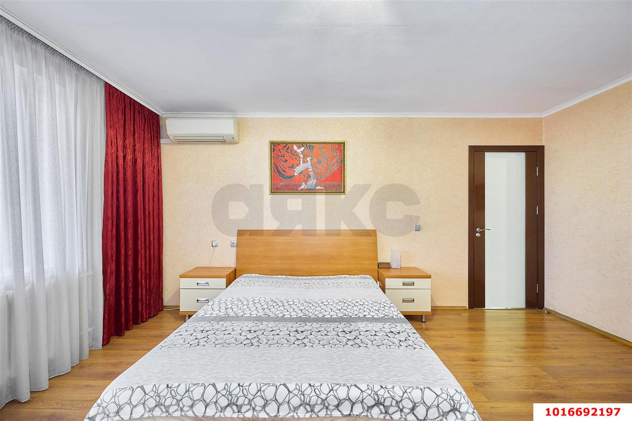 Фото №13: 3-комнатная квартира 88 м² - Краснодар, Западный внутригородской округ, мкр. Юбилейный, пр-кт Чекистов, 33