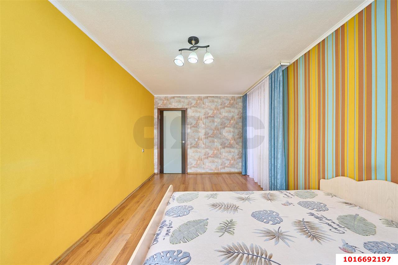 Фото №10: 3-комнатная квартира 88 м² - Краснодар, Западный внутригородской округ, мкр. Юбилейный, пр-кт Чекистов, 33