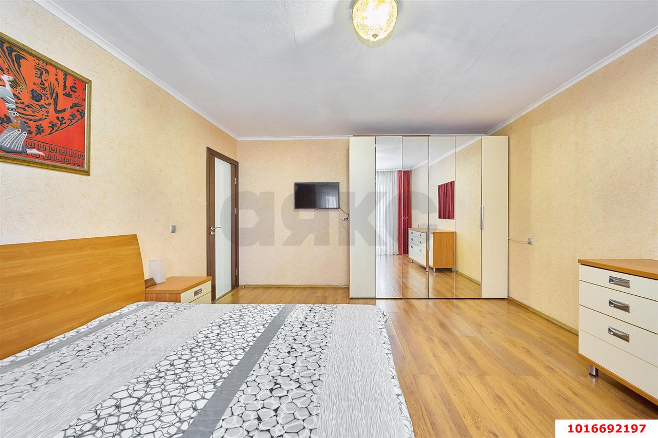 Фото №14: 3-комнатная квартира 88 м² - Краснодар, Западный внутригородской округ, мкр. Юбилейный, пр-кт Чекистов, 33