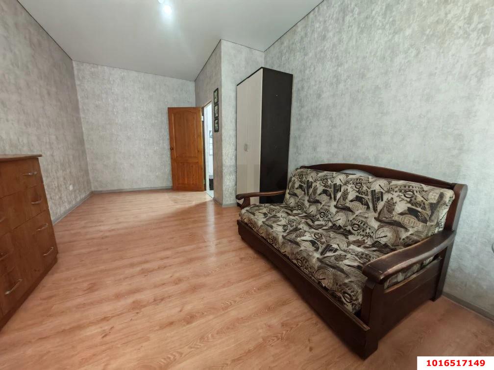 Фото №2: 1-комнатная квартира 34 м² - Краснодар, Прикубанский внутригородской округ, Калинино, мкр. Завод Радиоизмерительных Приборов, ул. Корчагинцев, 10